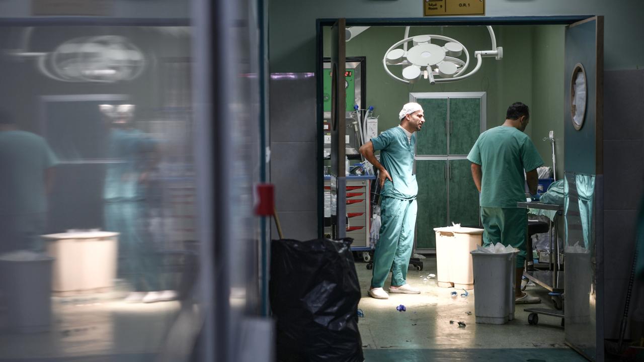 İsrail güçlerinin Gazze deki Nasır Hastanesi ne ateş açması sonucu 2 kişi öldü